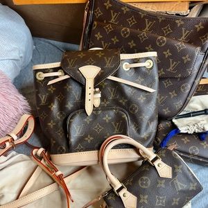 Louis Vuitton Montsouris Pm